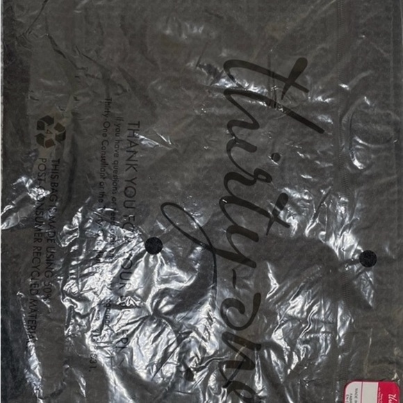 Thirty One Fitness Towel - Picture 9 of 10